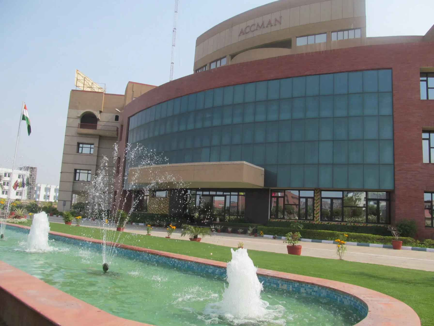 ACCMAN Business School